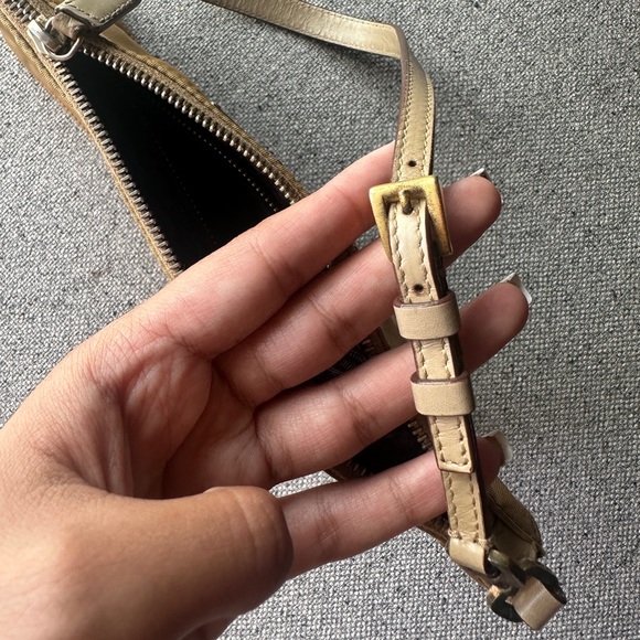 Vintage Prada Pochette - Picture 6 of 11
